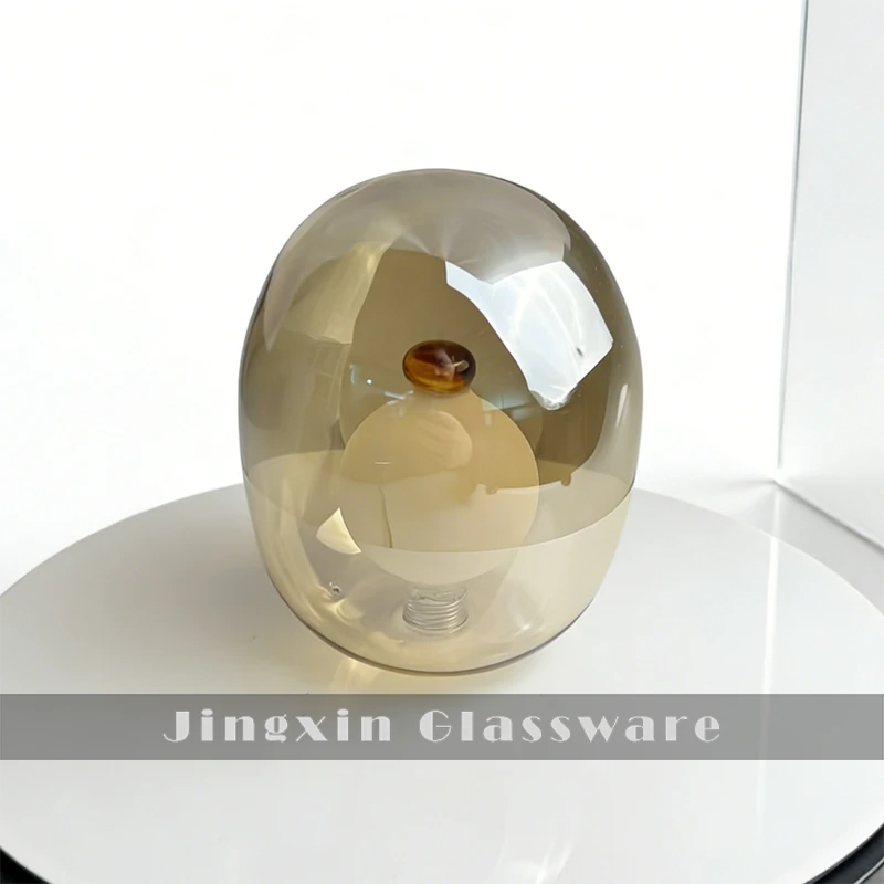 Amber Glass Shade Table Lamp factory